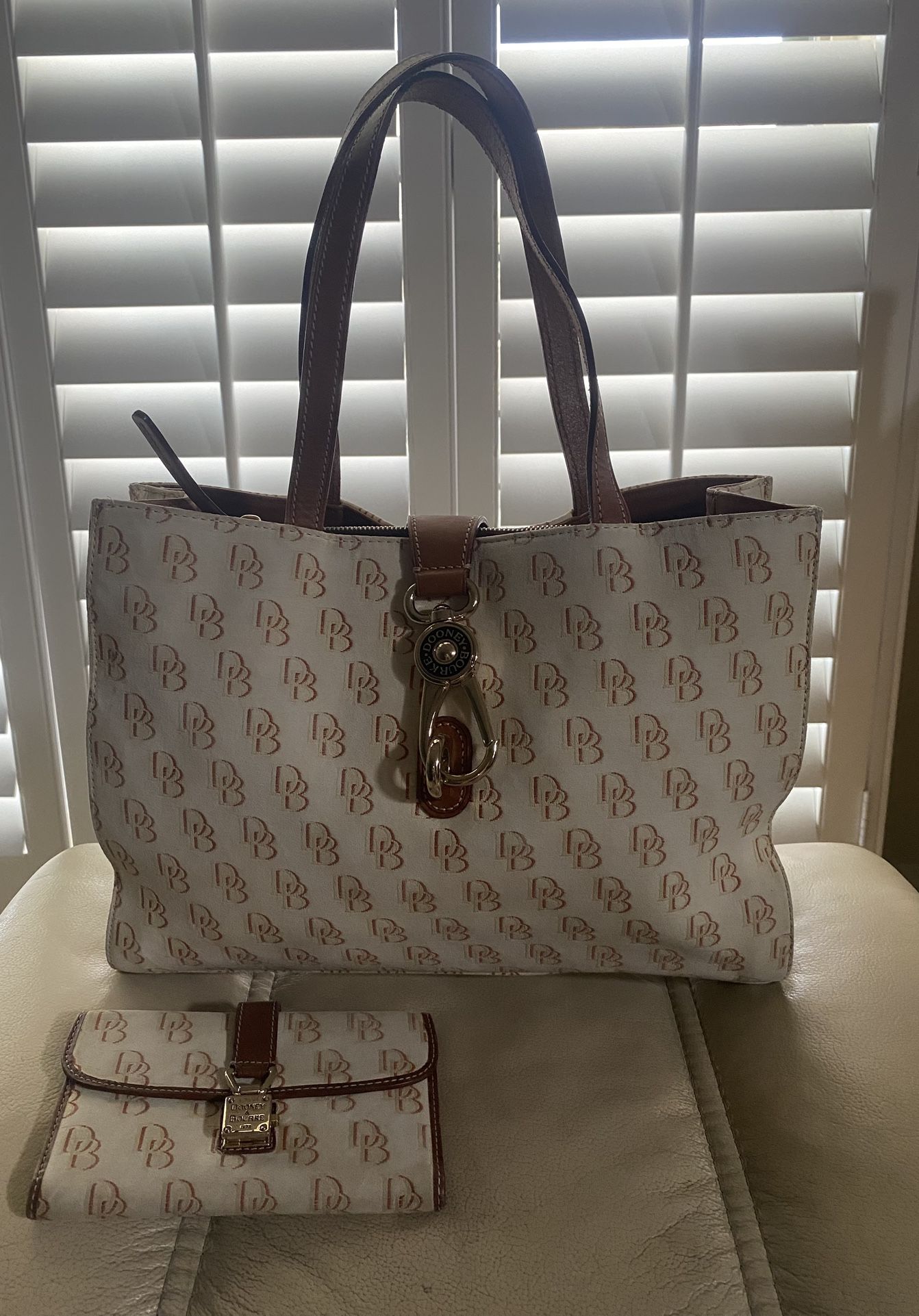 Vintage Dooney And Bourke Monogram Tote Wallet