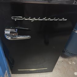 Compact Refrigerator