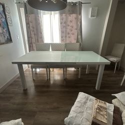   Dinning Table 