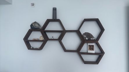 (5) Hexagon-Shaped Shelves