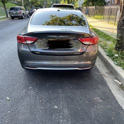 2015 Chrysler 200 Thumbnail