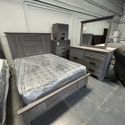 4pc Queen Bedroom Set