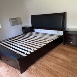 Bed + 2 Dressers + 2 Bedside Table