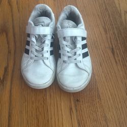 adidas grand court boy sneakers size 11.5