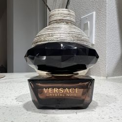 Versace Crystal Noir EDP