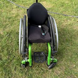 TiLite Twist Youth Wheel Chair