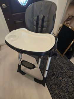 Baby high chair-babytrend