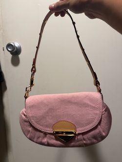 Pink purse