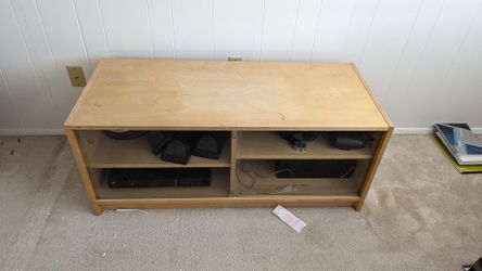 Entertainment center