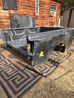 06 nissan titan long bed (just the bed)