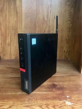 Lenovo m920q Desktop