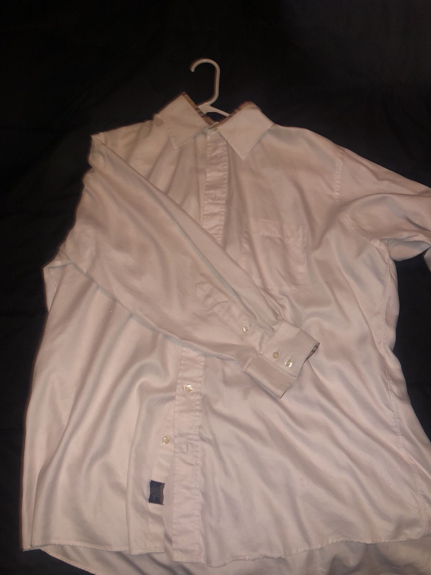 Men’s Burberry Shirt (FITS LIKE XL)