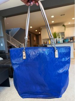 Michael Kors Cobalt Blue Jet Set purse