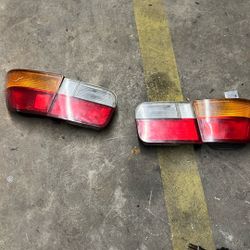 Rojo En Amarillo Blanco 