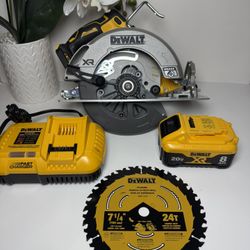Dewalt Circular Saw 7 1/4” Combo Set XR