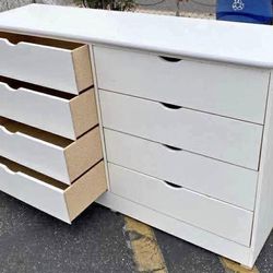 Kathy 8  drawer  white