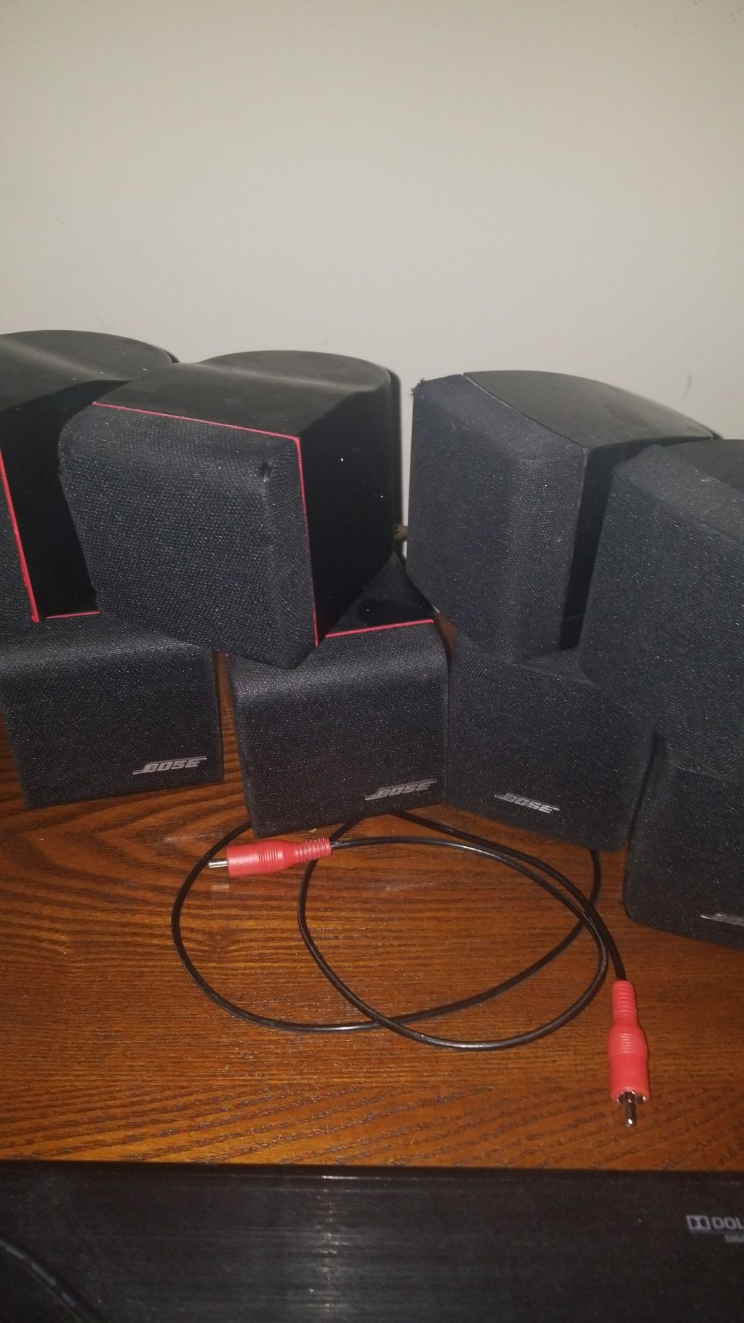 4 bose cube speakers