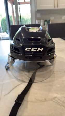 CCM RES 300 Men’s Large Hockey Helmet
