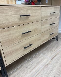 Dresser drawers