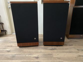 Pair of McIntosh XR-7 Isoplanar Radiator Loudspeaker System