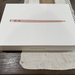 Macbook Air 13 inch M1 chip 256gb