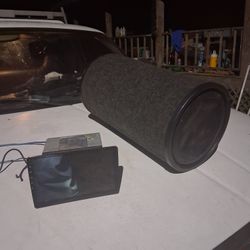 Touch Screen Stereo And Subwoofer
