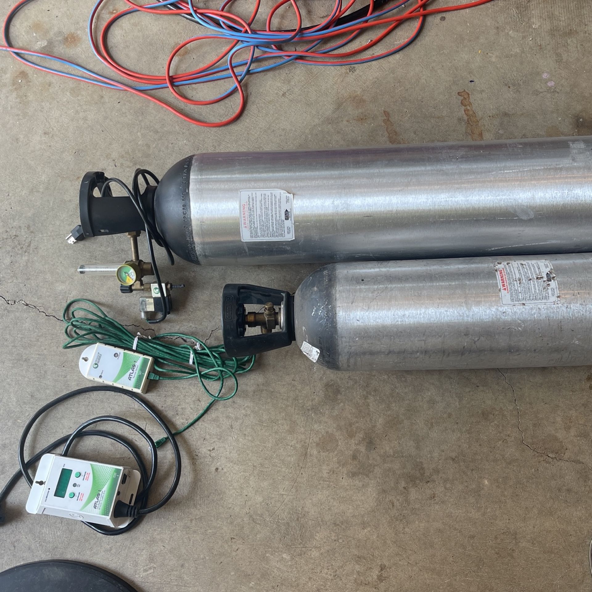  Co2 4ft Tank And 2 Ft Tank Co2 Sensor And Control And Regulator