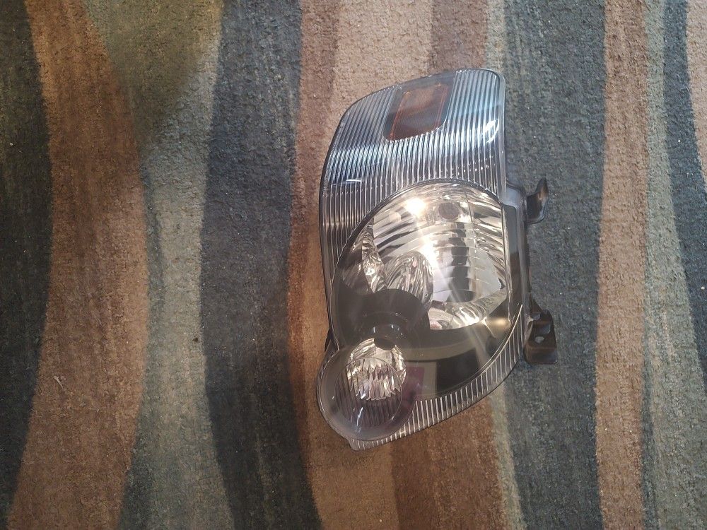 Passenger Headlight