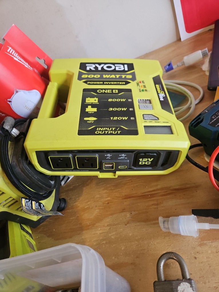 Ryobi 800 Watt Inverter