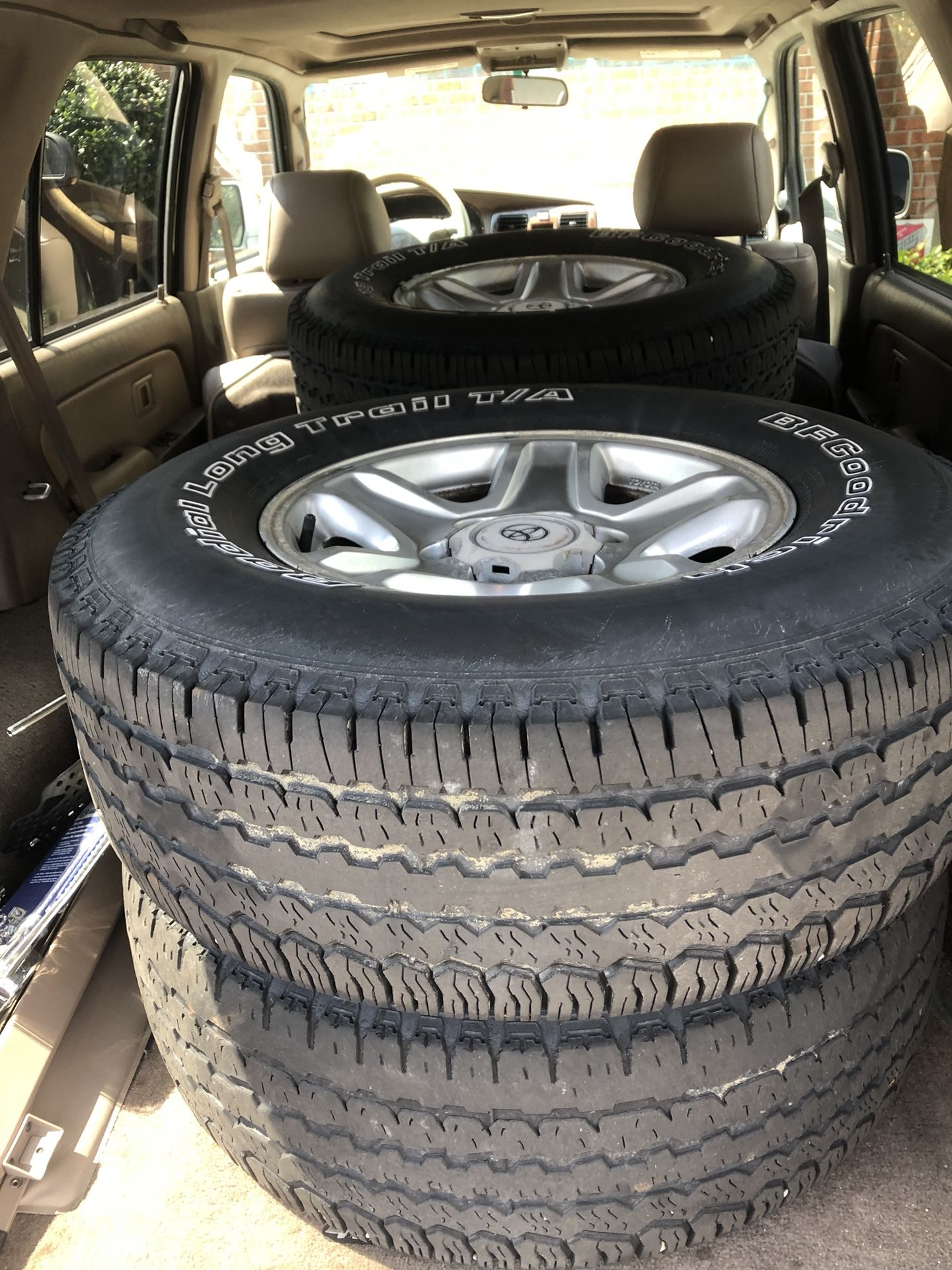 99 Toyota 4 Runner Limited wheels and tires Tires: 265/70R16 Rim: 7jx16 ET15 Pcd: 6 x 139.7