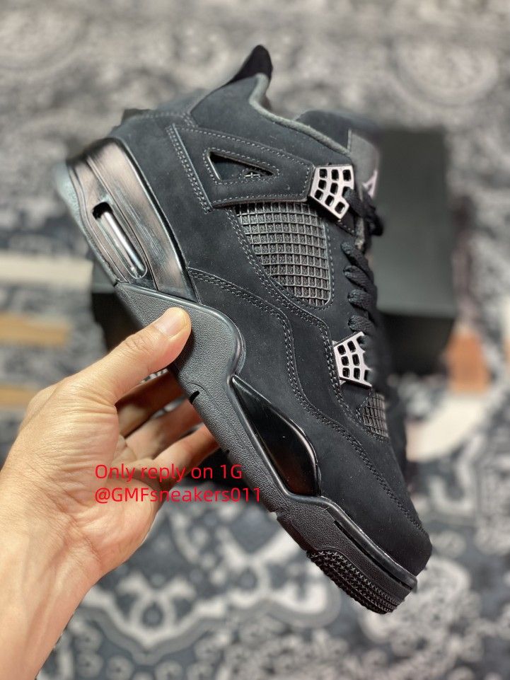 Air Jordan 4 Retro“Black Cat