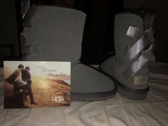 Ugg’s Brand new never been worn size 3