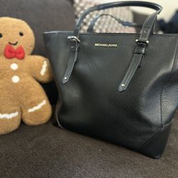 Large Michael Kors Tote