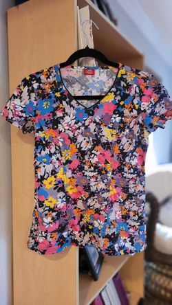scrubs for women