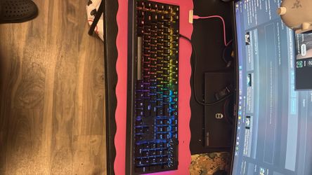 Pc and quest3 set with keyboard, curved monitor, headset,and mouse