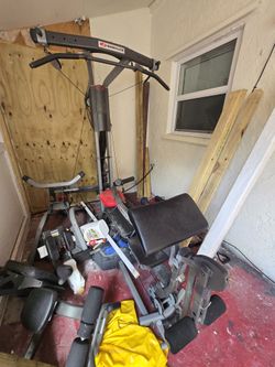 Bow flex Ultimate 2 Home Gym (excellent)!