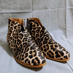 New Cute Women's Size 10 Animal Print Ankle Boots Zipper Booties