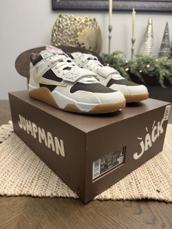 Travis Scott Jumpman Jack Sail Size 9.5 M 