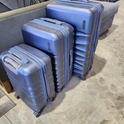 Luggage 🧳 Set 