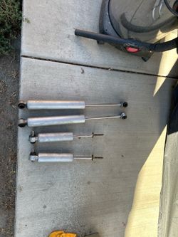 Ford ranger set of drop shocks…