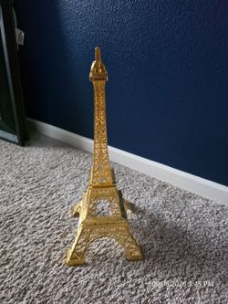 15" Gold Metal Eiffel Tower Statue – Paris Souvenir Home Decor