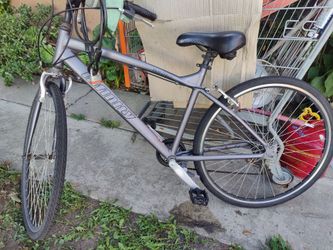 Infinity Boss Three Hybrid Bike