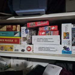 Puzzles And Roll Up Puzzle Map