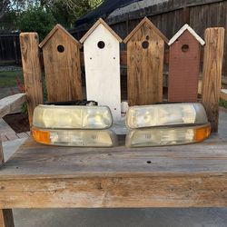 99-06 Chevy Tahoe suburban headlights