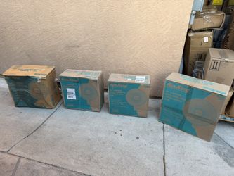 4 ventiladores nuevos at $50 cada uno 