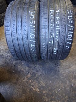 1 pair of 305/40/R20 with 80% of tread or life YOKOHAMA AVID GT HABLAMOS ESPAN̈OL