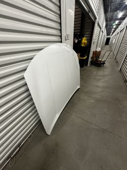 White dodge charger hood