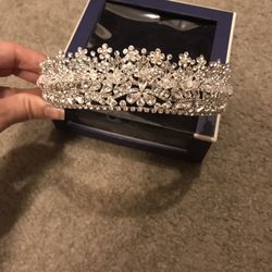 Wedding crown silver