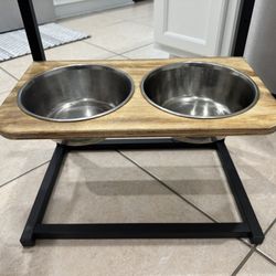Adjustable Dog Bowl