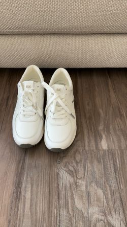 Michael Kors woman shoes size 7.5